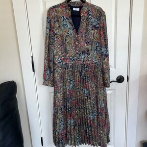 UNTUCKit Livia Long Sleeve V-Neck Accordian Pleat Paisley Dress‎ Size 12